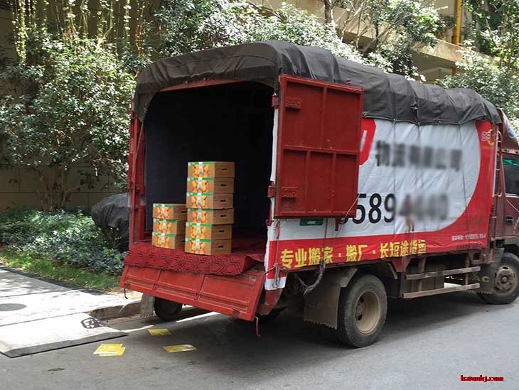 受邀至褚時(shí)健基地空車(chē)搬運(yùn)褚橙至昆明